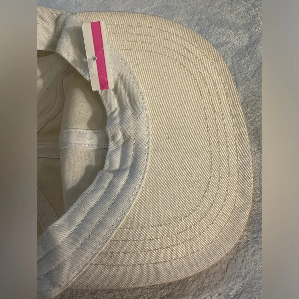 NWT- To‎ the market baseball hat- white/off white o/s